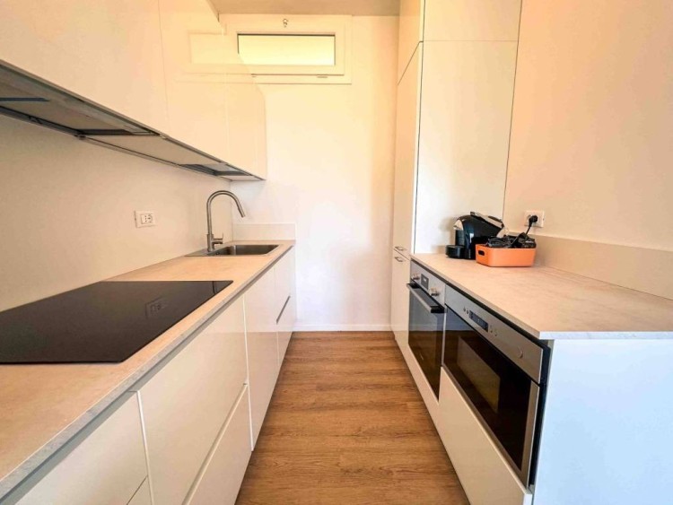 Apartmán přímo u moře v Lido di Chioma na prodej